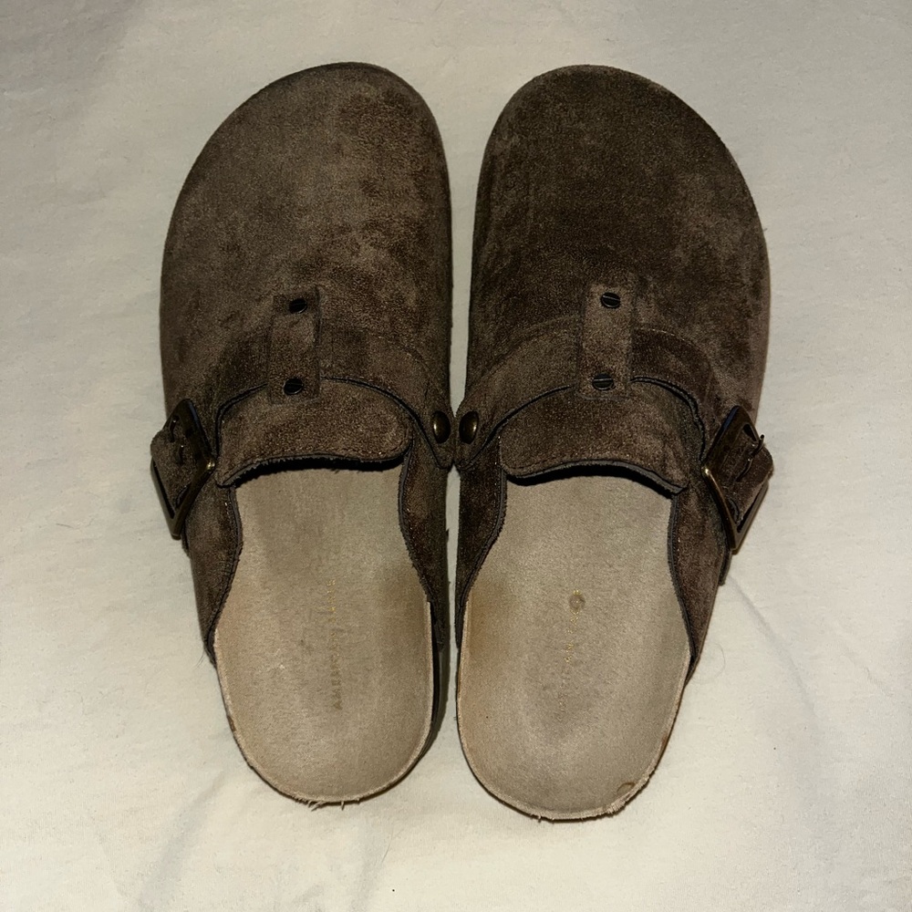 Clogs